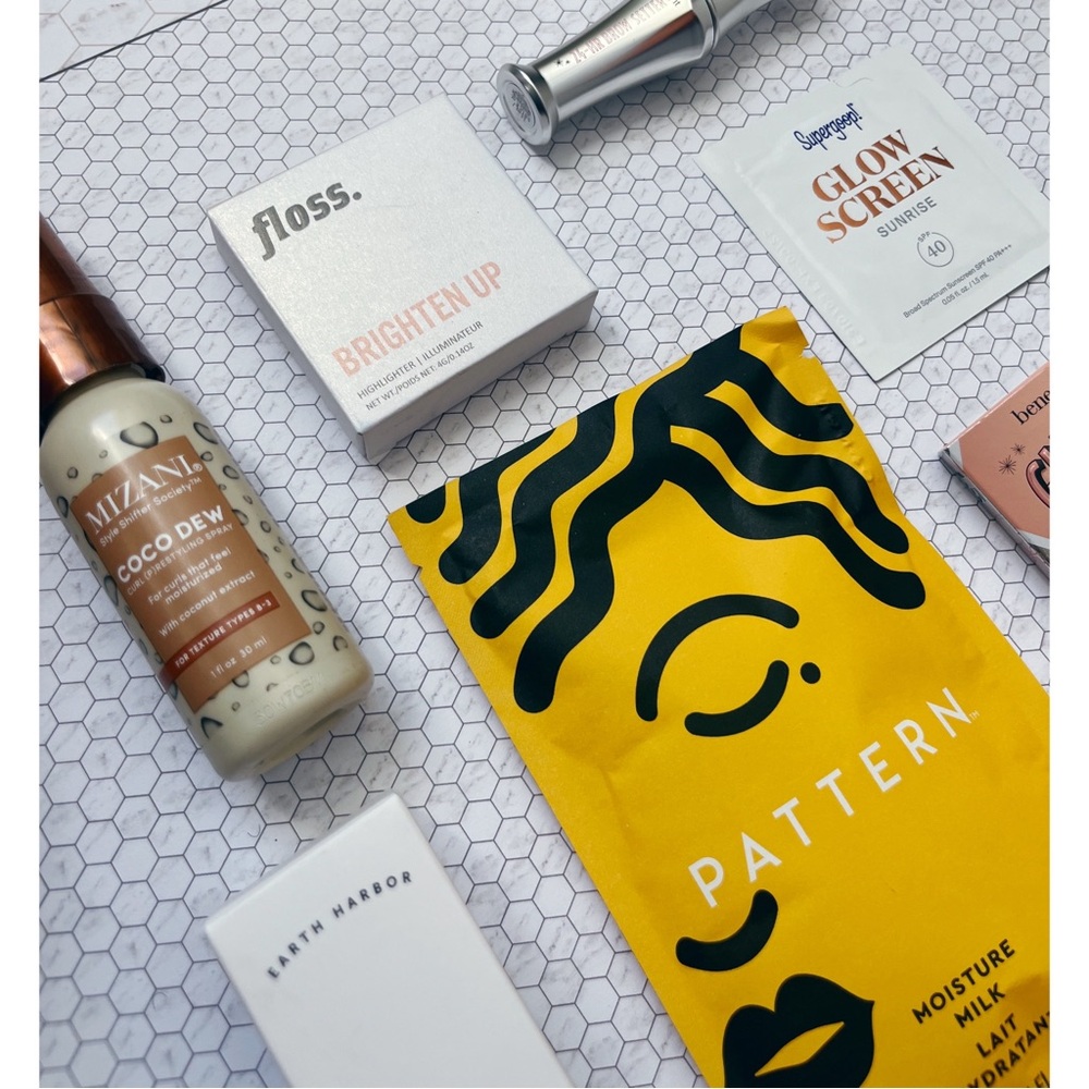 NEW | 14 Piece Makeup Sampler Bundle